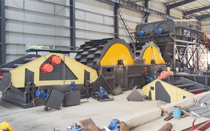 每小時(shí)洗100噸砂子的洗砂機(jī)多少錢？洗砂機(jī)都有哪些？